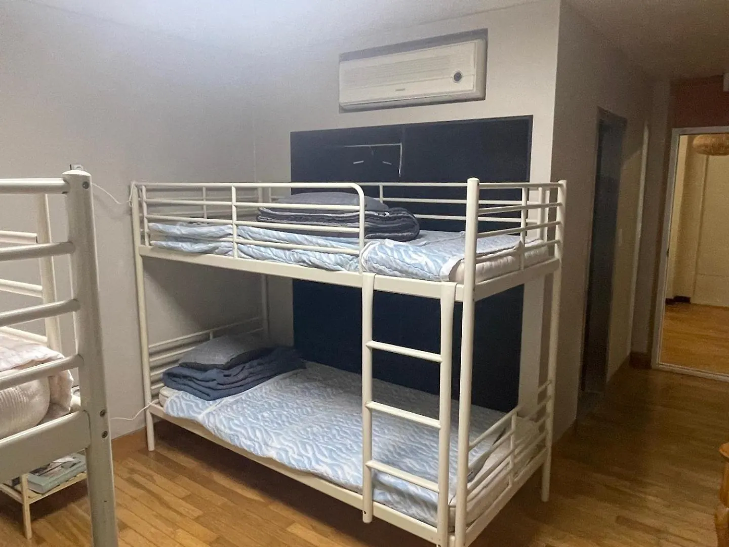 Lyndon Guesthouse Jeju 0*,  South Korea