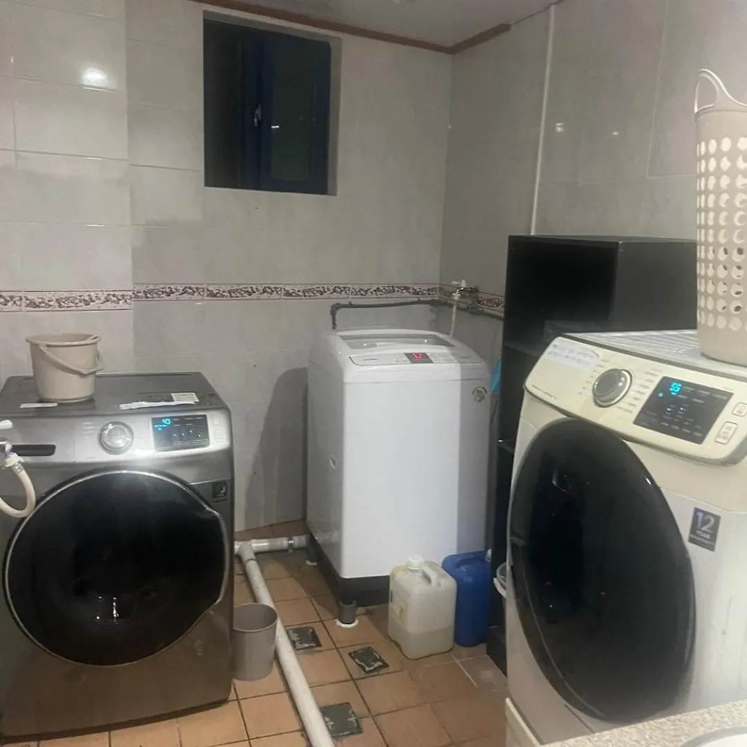 Hostel Lyndon Guesthouse Jeju South Korea